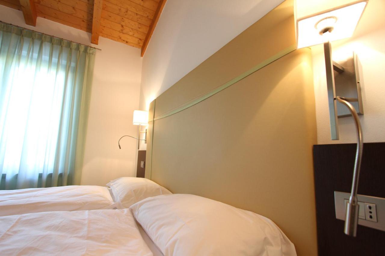 Thai Orchidee Restaurant&Rooms การ์ดา ภายนอก รูปภาพ